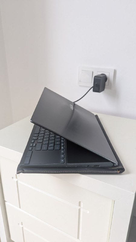 ASUS ZenBook Pro Duo 14 UX482 3