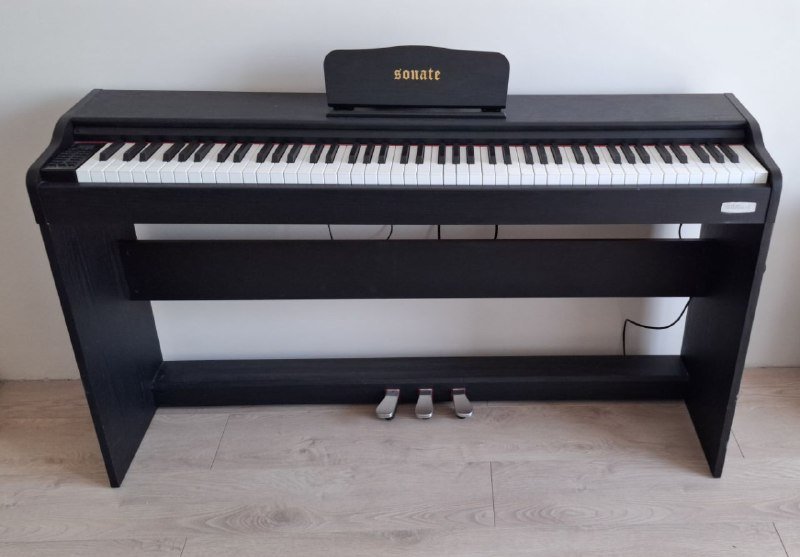 Пианино Sonate