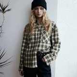 Рубашка Zara, свитер Massimo Dutti, костюм Nike, пальто Zara, реглан Zara, футболка Calvin Klein, джинсы Massimo Dutti 1