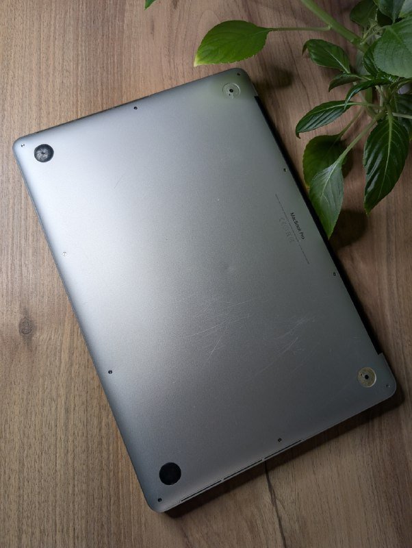 MacBook Pro Retina 15-inch Mid 2015 4