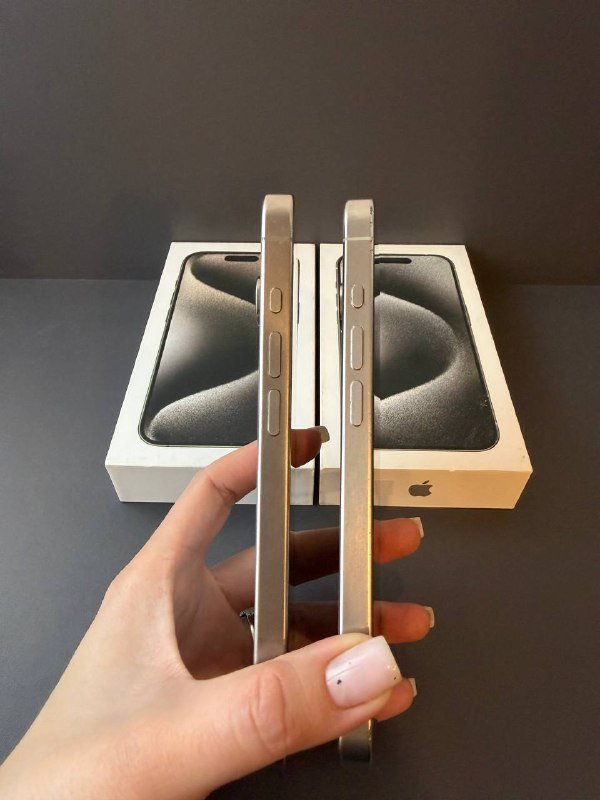 iPhone 15 Pro 128GB White Titanium и Natural Titanium 4