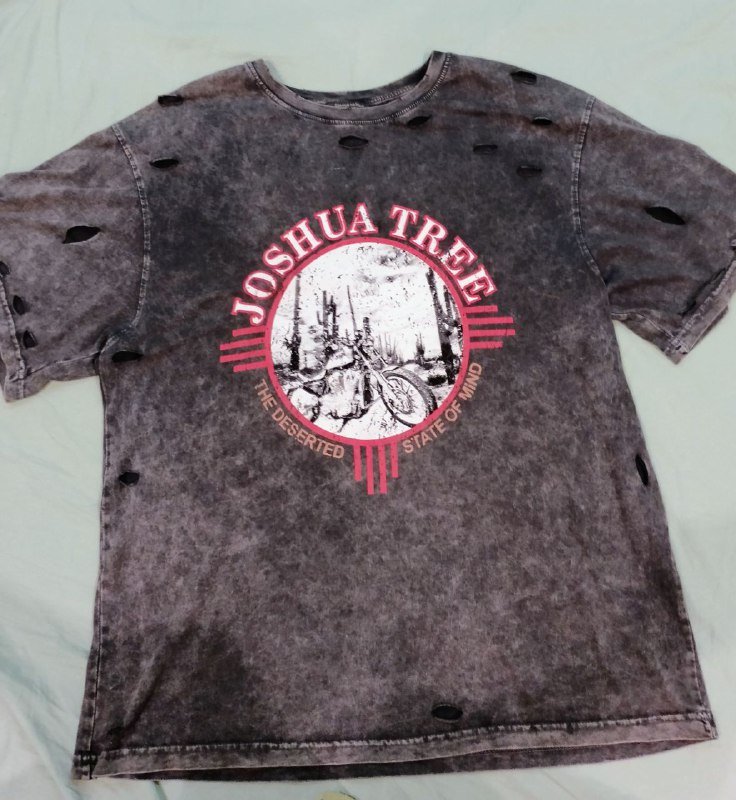 белая майка S, синяя майка M, серая оверсайз, домашние чусты 37, ботинки 36