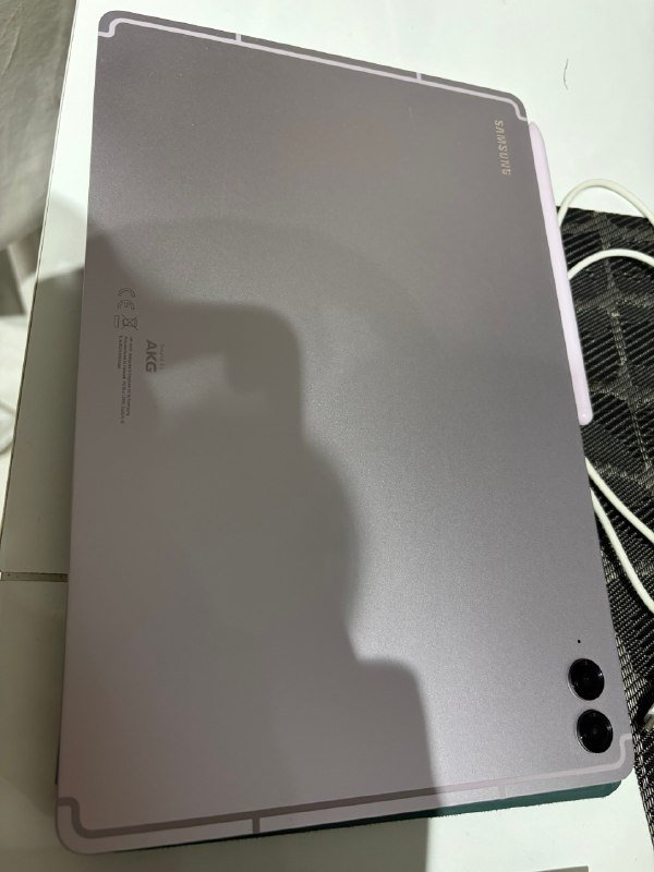 Samsung Galaxy S24, Samsung Tab S9 FE+, Samsung Galaxy Watch 7 4