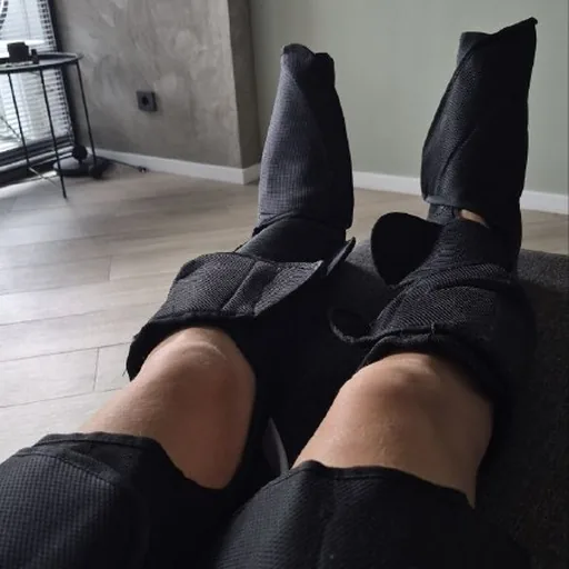 Pressotherapy device for legs
