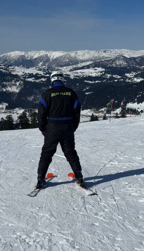 Горнолыжный мужской костюм