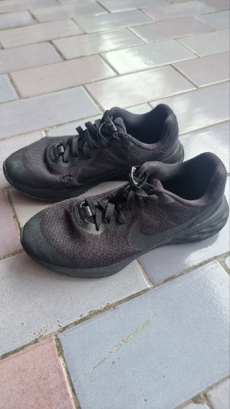 Кеды-ролики и кроссовки Nike 38 размера 5