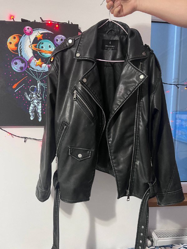 Куртка кожаная женская Stradivarius, размер L