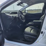 Toyota Prius XLE Hybrid 5