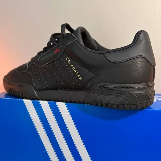 Кроссовки Adidas, Yeezy, Puma