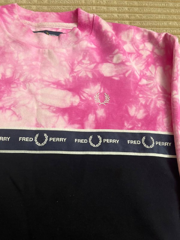 Свитшот Fred Perry розовый с чёрным 2