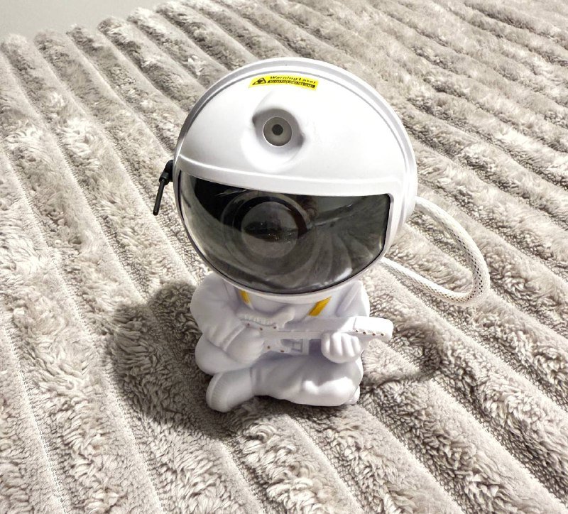 Проектор астронавт с гитарой светильник