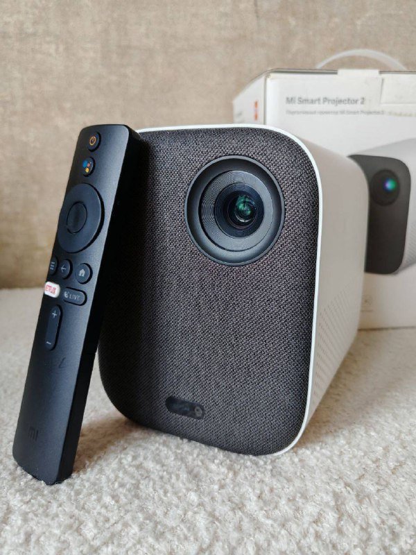 Проектор Xiaomi Mi Smart Projector 2 и экран для проектора с электроприводом