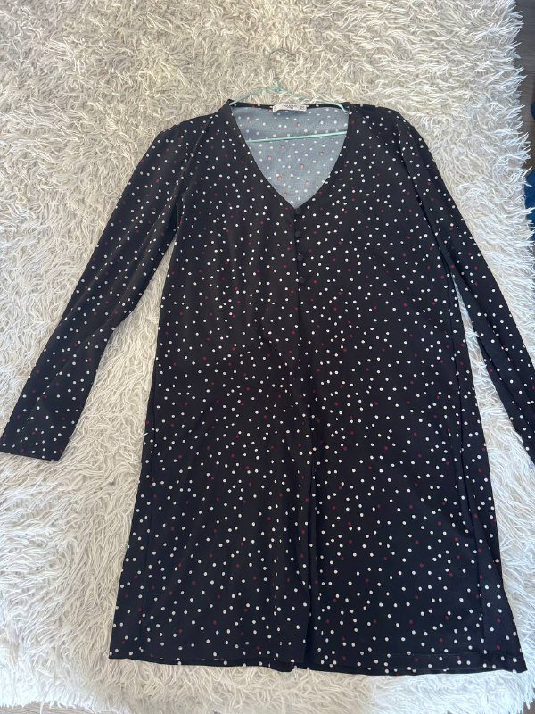 платье черное, платье MANGO, костюм IRNBY, лонг сетка, лонг красный леопард, лосины спортивные, шляпа летняя, кепка лео, комбез черный, майка с чашками 2