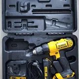 Шуруповёрт DeWALT 18v XR Lithium 2