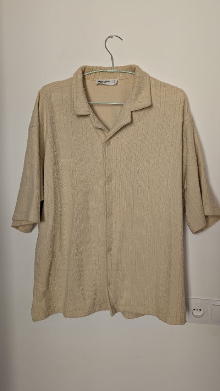 Бомбер Reserved, рубашка Pull&Bear, свитеры H&M 4