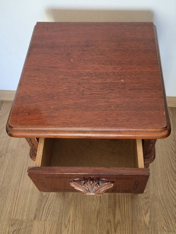 Деревянная тумба 3