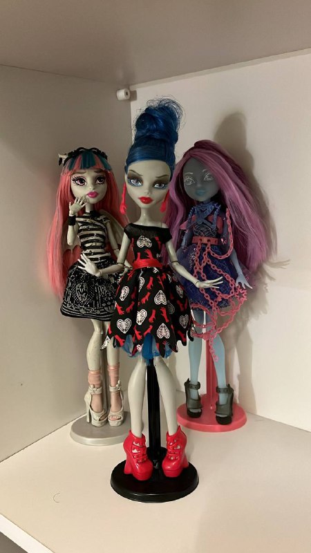 Куколки Monster High, Ever After High 1