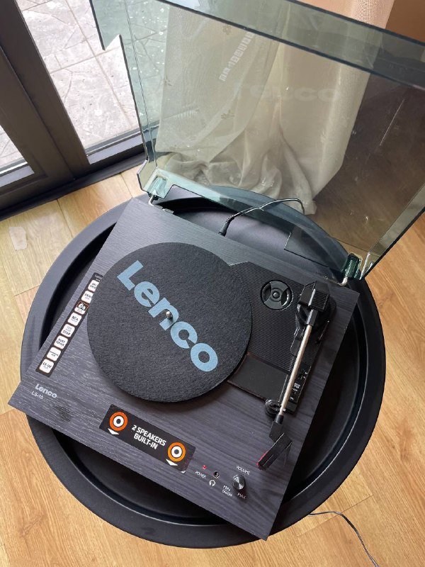 Виниловый проигрыватель Lenco