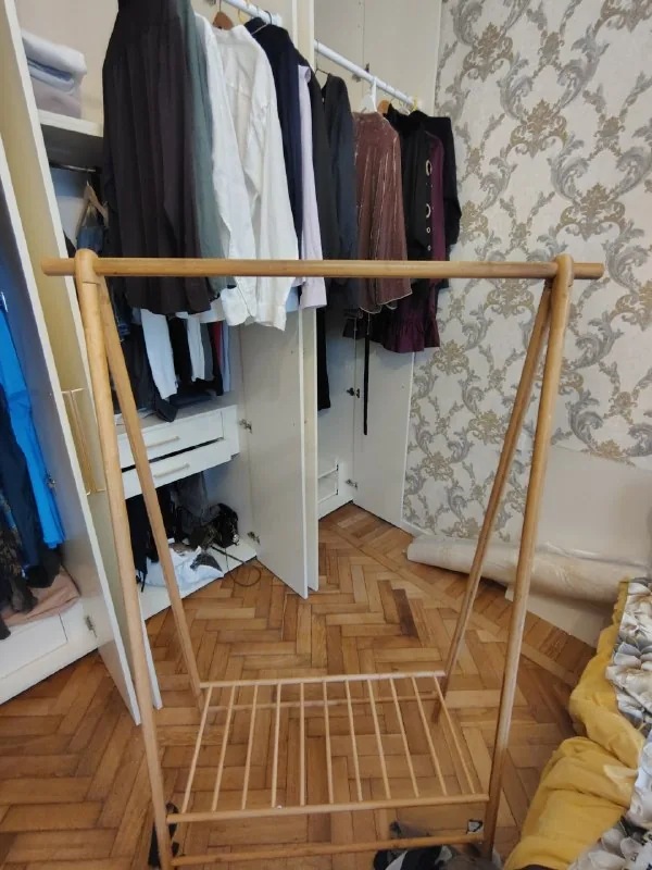 Вешалка для вещей, шкаф 1