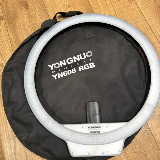Кольцевая RGB-лампа Yongnuo YN608 RGB