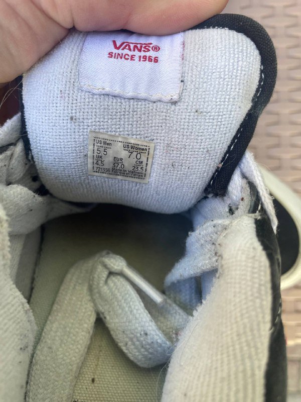 Кроссовки белые, черные Adidas, Vans 4