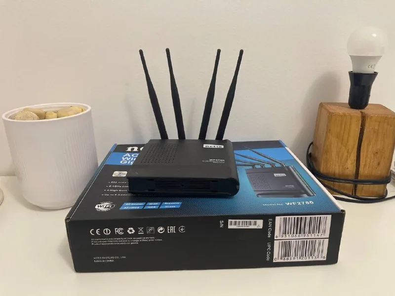 Двухдиапазонный гигабитный Wi-Fi роутер Netis WF2780