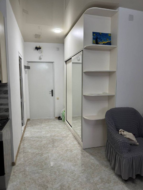 3-комнатная квартира с 2 спальнями, балконом, центральное отопление 3