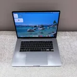 MacBook Pro 1