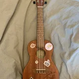 Укулеле, калимба, каподастр 1