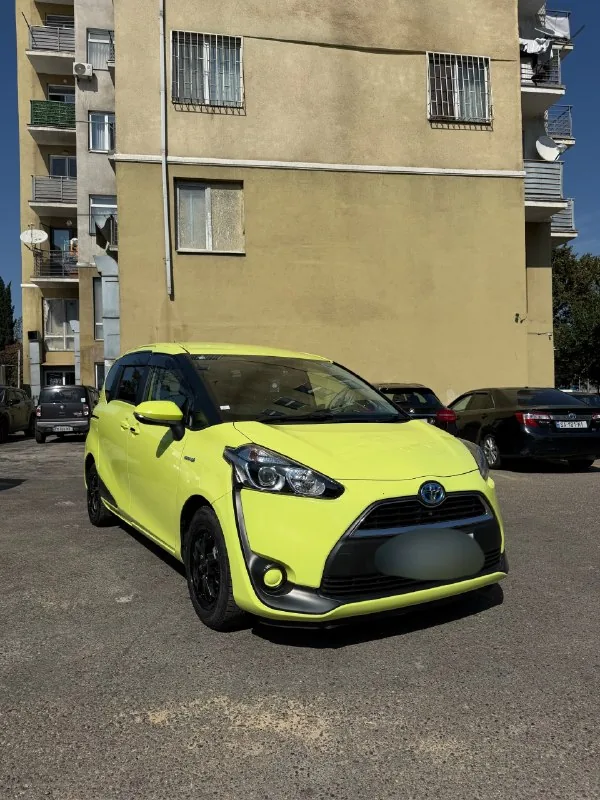 Toyota Sienta, 2017 год, 131000 км