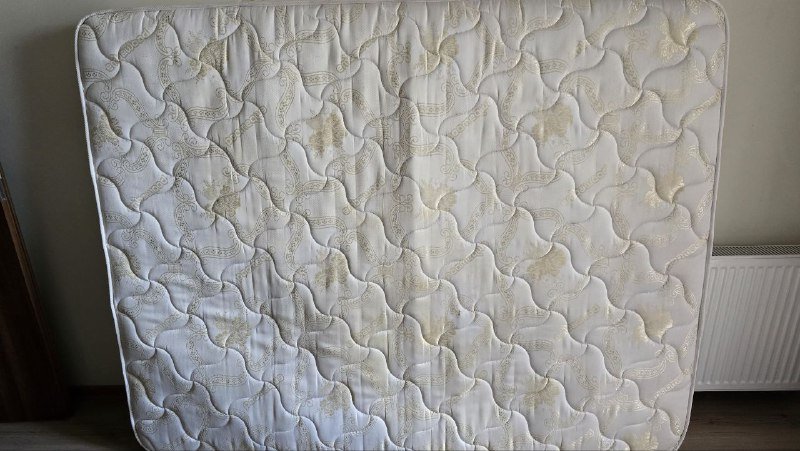 Матрас, чайник, кофеварка, сковородка, лампочки, игрушки Майнкрафт, корм для птиц, розетка, кружка 6