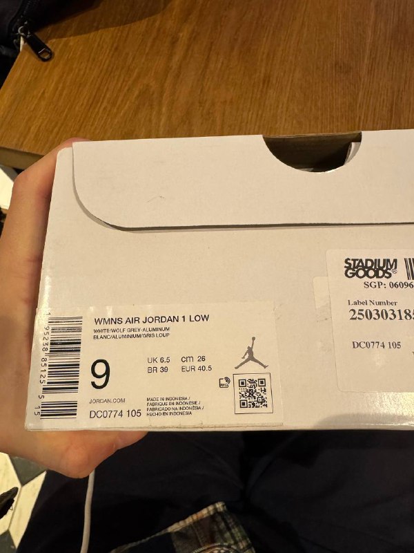 Air Jordan low wolf grey, размер 40.5 3