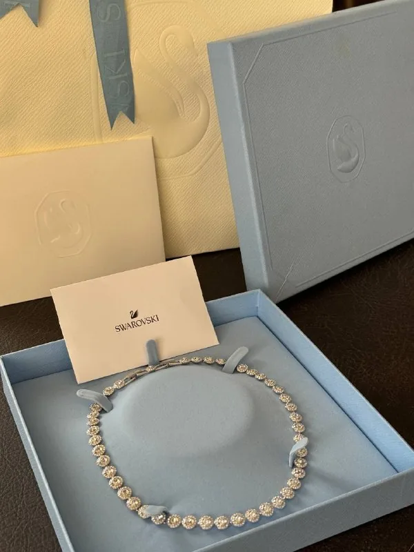 Swarovski Una Angelic necklace 1