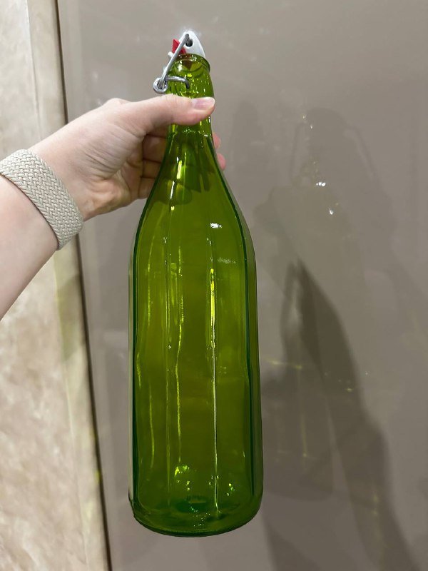 Бутылка 15 л, косметичка Dr. Jart, резиновые перчатки, кальян с гриндером