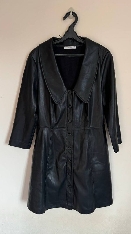 Кожаные куртки, меховые шубы, обувь, штаны, худи женские 9