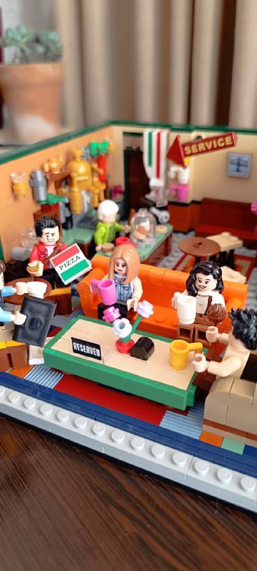 Набор Lego central perk Friends 4