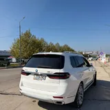 2025 BMW X7 2