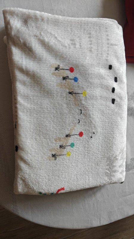 Рождественский текстиль: наволочки, плед, скатерть 3