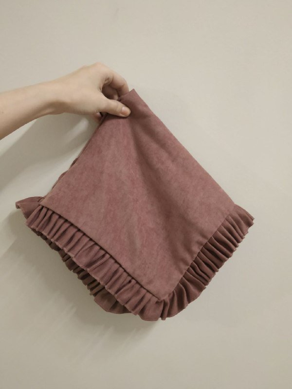 Наволочка декоративная 45x45 сиреневого цвета 2