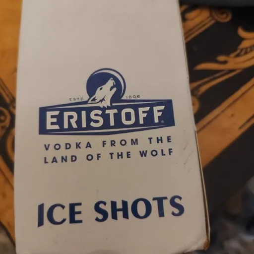Силиконовая форма для ледяных стопок Eristoff