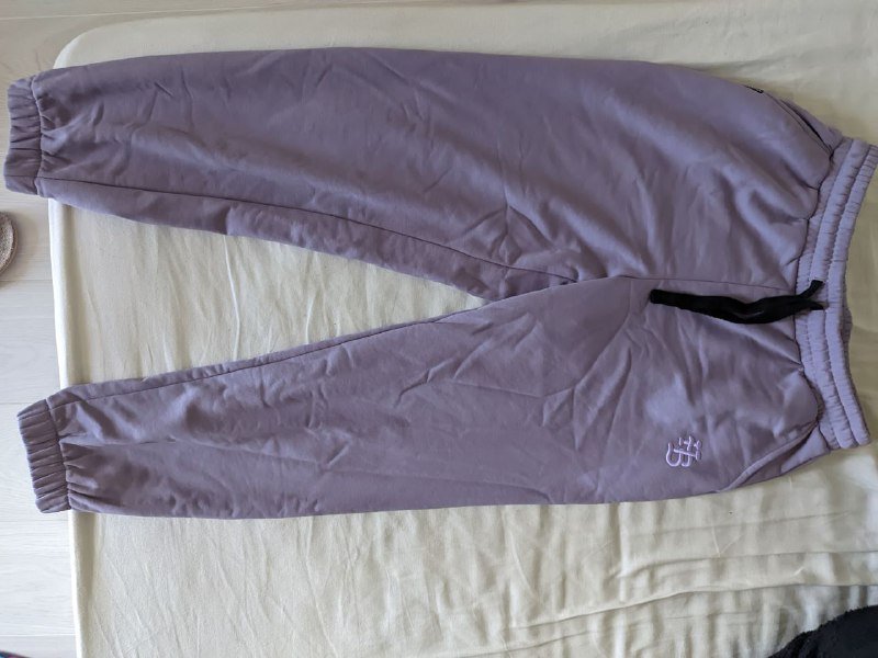 бомбер, бежевые спортивки, фиолетовые спортивки 4