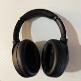Sony WH-1000XM4 headphones 2