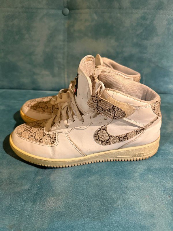 Мужские кроссовки