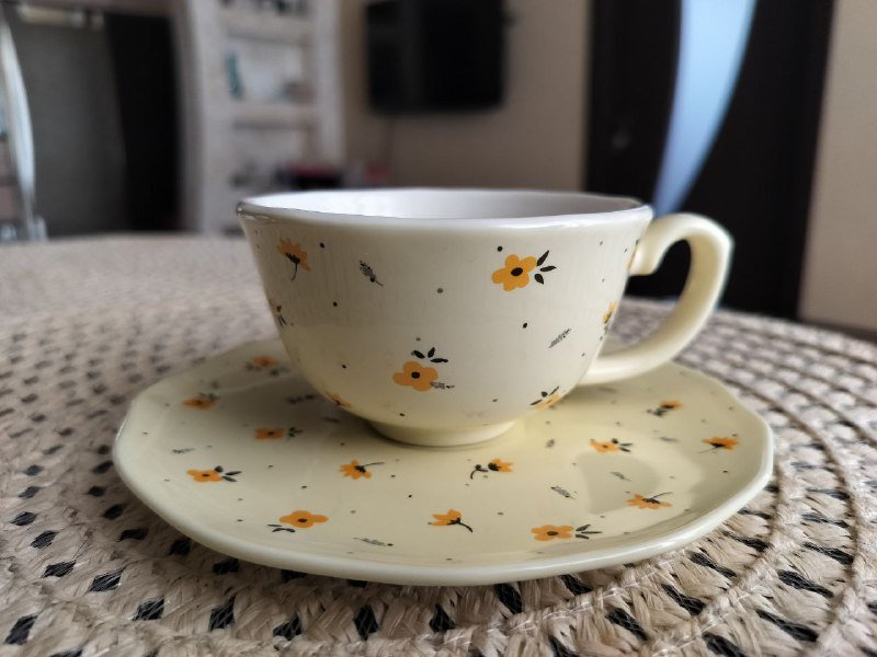 Стаканы, салатницы, икорница, рюмки, кружки, чашки, чайные пары 9