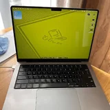 Asus ROG Strix G15, MacBook Pro M1 3
