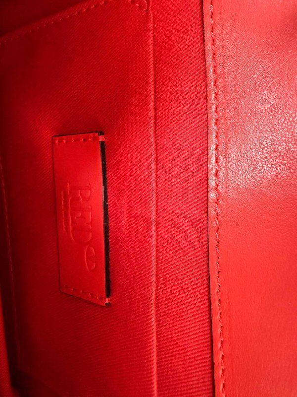 Красная сумка Valentino 3