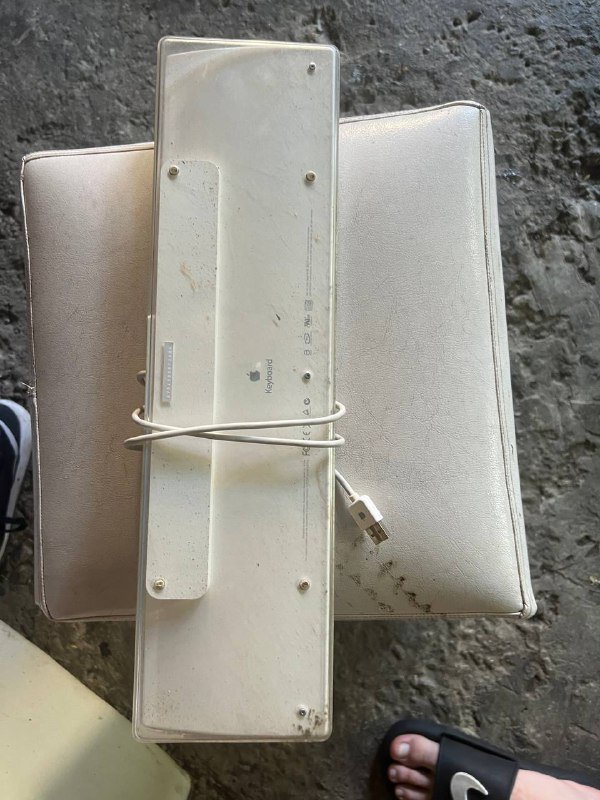 Клавиатура Apple Keyboard