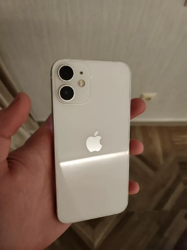 iPhone 12 mini 64GB 1