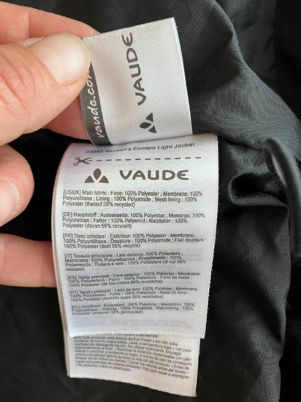 Лонгслив Quechua, лонгслив с капюшоном Temu, брюки Forclaz, куртка Vaude Escape 8