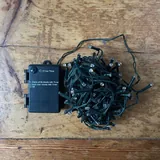 Книга, веер, сандалии, карниз, гирлянда 5